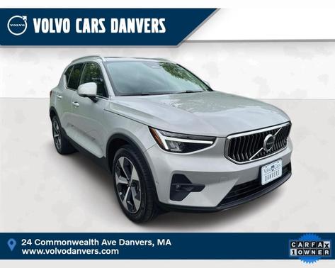 2023 Volvo XC40 B4 Plus Bright Theme