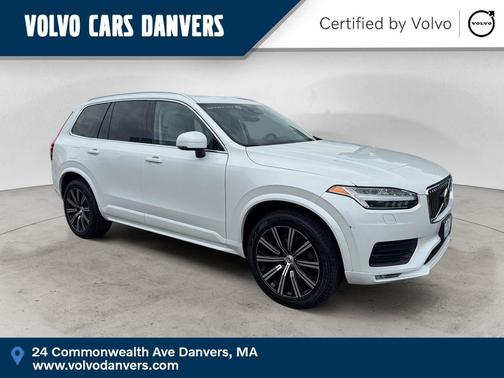 Crystal White Metallic 2023 Volvo XC90 B5 Core