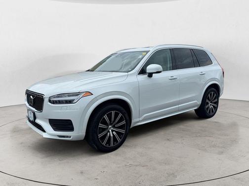 Crystal White Metallic 2023 Volvo XC90 B5 Core