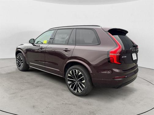2026 Volvo XC90 B6 Ultra Dark Theme 6-Seater