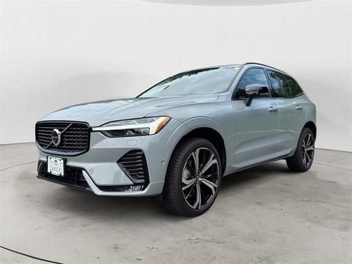 2025 Volvo XC60 B5 Ultra