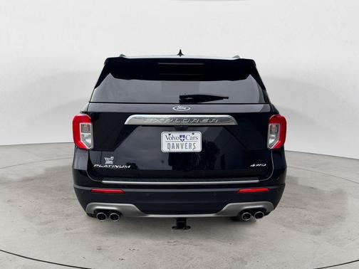 Agate Black Metallic 2022 Ford Explorer Platinum