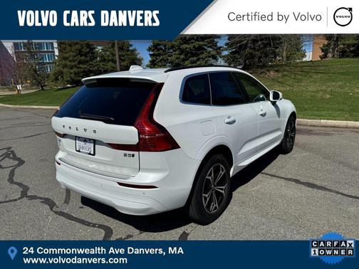 2022 Volvo XC60 B5 Momentum