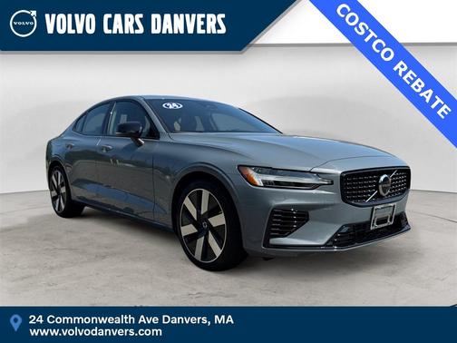 2024 Volvo S60 Recharge Plug-In Hybrid T8 Ultimate Dark Theme