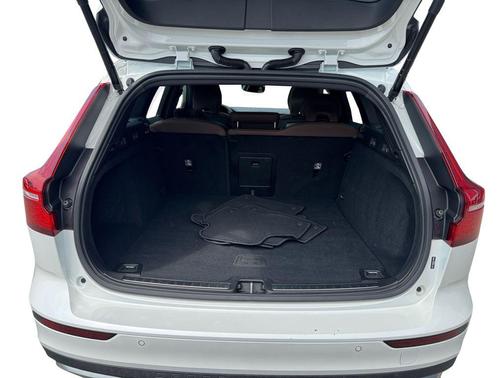 Crystal White Pearl 2025 Volvo V60 Cross Country B5 Plus