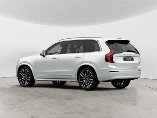 2026 Volvo XC90 B6 Plus 7-Seater