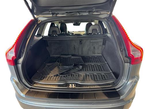 2017 Volvo XC60 T5 Inscription