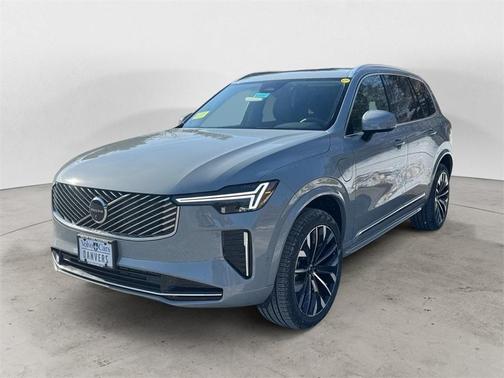 2025 Volvo XC90 Plug-In Hybrid T8 Plus 7-Seater