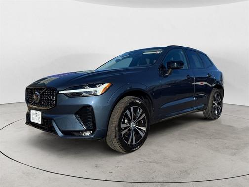 2025 Volvo XC60 B5 Core