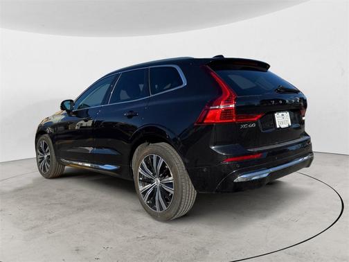 2023 Volvo XC60 B5 Plus Bright Theme