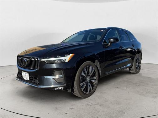 2023 Volvo XC60 B5 Plus Bright Theme