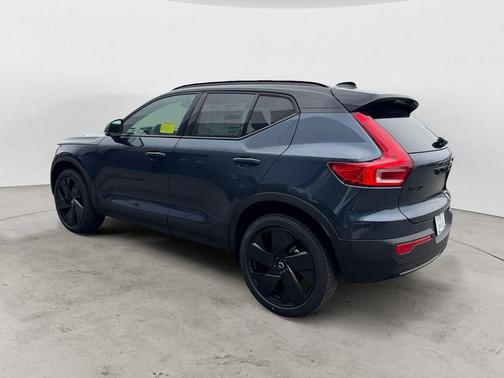 Denim Blue 2026 Volvo XC40 B5 Ultra Black Edition