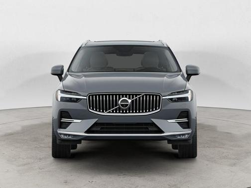 Gray Metallic 2023 Volvo XC60 B5 Plus Bright Theme