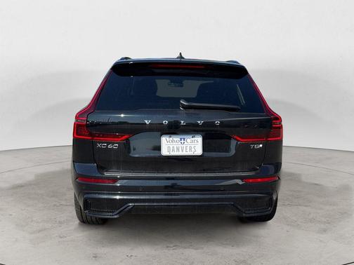 Onyx Black 2026 Volvo XC60 Plug-In Hybrid T8 Ultra