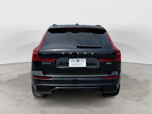 Onyx Black 2026 Volvo XC60 B5 Ultra