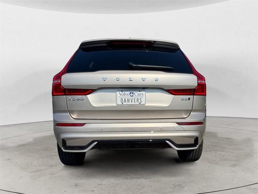 2025 Volvo XC60 B5 Plus