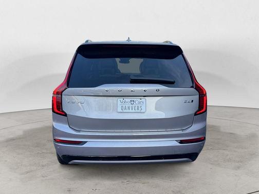 2026 Volvo XC90 B6 Ultra Dark Theme 6-Seater