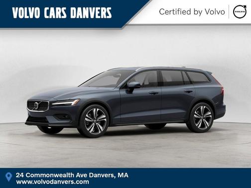 Denim Blue Metallic 2025 Volvo V60 Cross Country B5 Plus