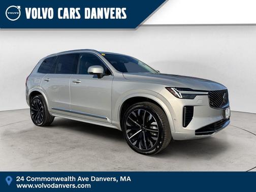 2025 Volvo XC90 B5 Plus