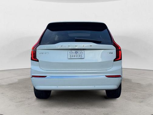Crystal White 2026 Volvo XC90 Plug-In Hybrid T8 Ultra 7-Seater