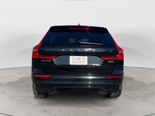 2025 Volvo XC60 B5 Plus