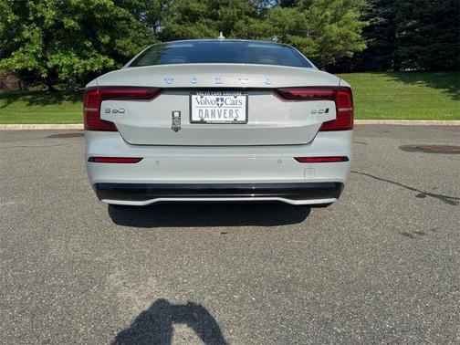 2025 Volvo S60 B5 Core