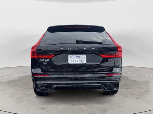 2025 Volvo XC60 B5 Core