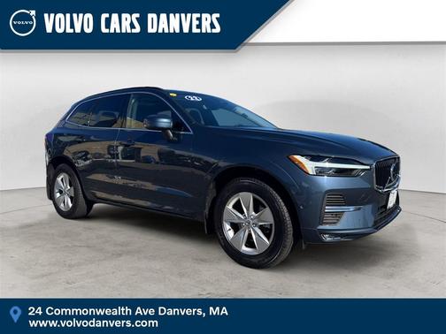 2022 Volvo XC60 B5 Momentum