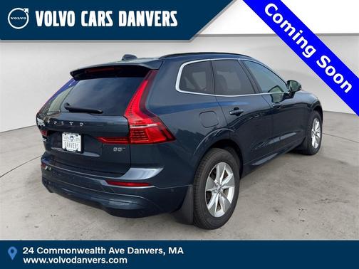 2022 Volvo XC60 B5 Momentum