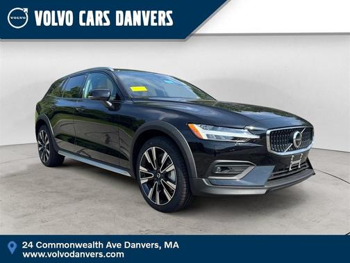 2026 Volvo V60 Cross Country B5 Ultra