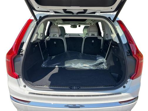 2025 Volvo XC90 B6 Plus 7-Seater