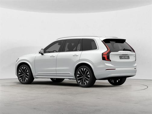 2025 Volvo XC90 B6 Plus 7-Seater