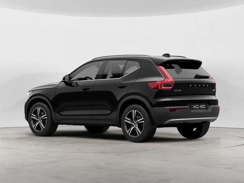 Black 2025 Volvo XC40 B5 Core Bright Theme
