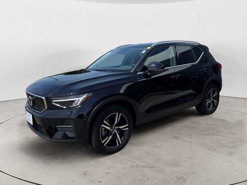 Black 2025 Volvo XC40 B5 Core Bright Theme