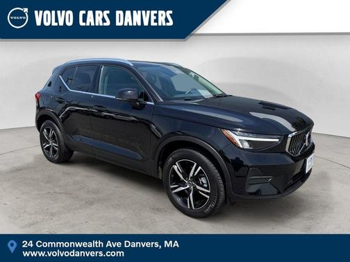 Black 2025 Volvo XC40 B5 Core Bright Theme