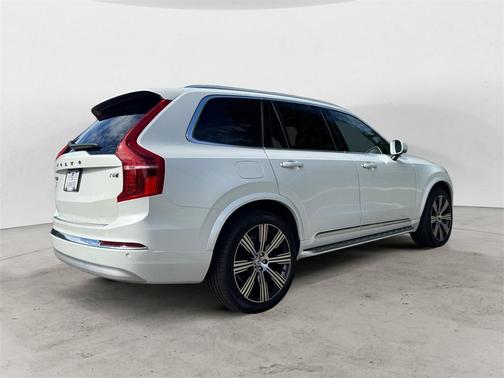 2022 Volvo XC90 T6 Inscription 7 Passenger