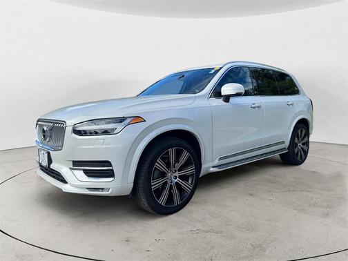 2022 Volvo XC90 T6 Inscription 7 Passenger
