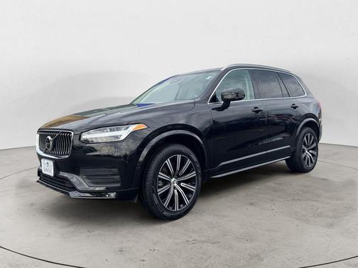 2023 Volvo XC90 B5 Core