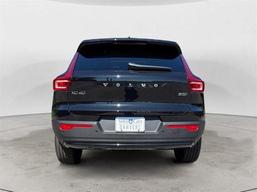 2026 Volvo XC40 B5 Plus