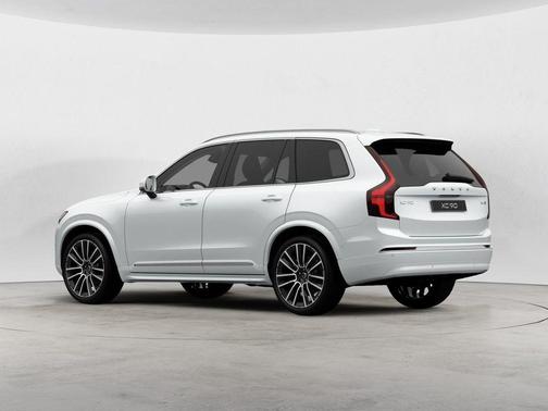2026 Volvo XC90 B6 Plus 6-Seater