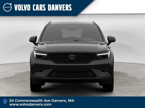 2026 Volvo XC40 B5 Ultra Black Edition