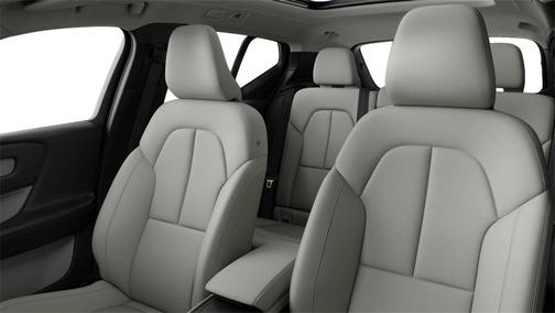 2026 Volvo XC40 B5 Plus