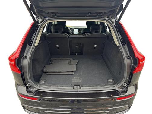 2025 Volvo XC60 B5 Core