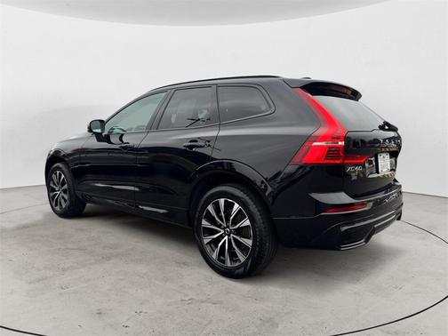 2025 Volvo XC60 B5 Core