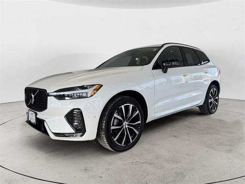 2025 Volvo XC60 B5 Plus