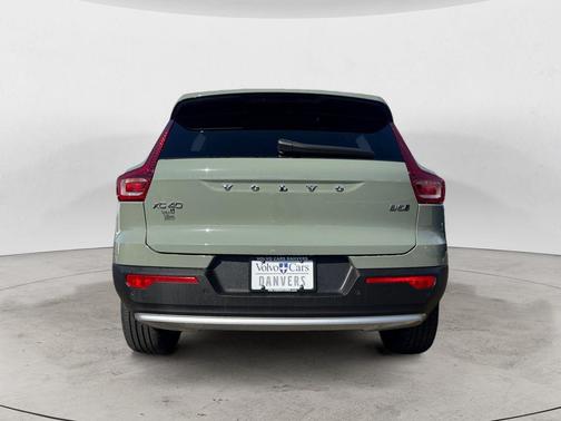 Sage Green Metallic 2024 Volvo XC40 B5 Plus Bright Theme
