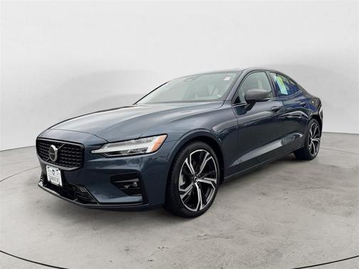 2025 Volvo S60 B5 Core