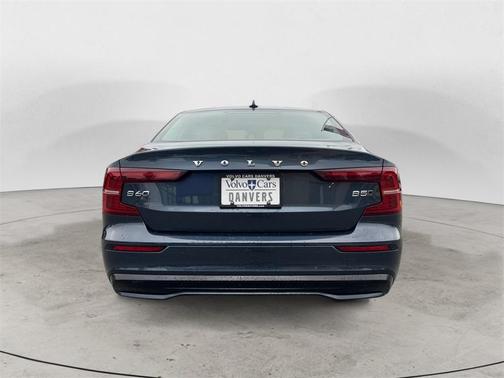 2025 Volvo S60 B5 Core