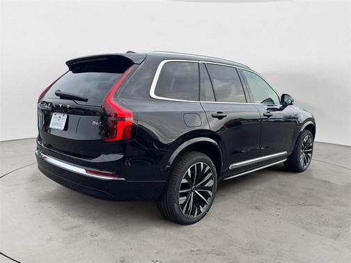 2026 Volvo XC90 B6 Ultra 7-Seater