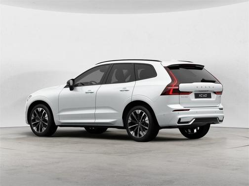 2026 Volvo XC60 B5 Ultra